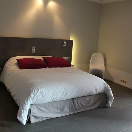 La Couture Du Charme Bed & Breakfast 3*