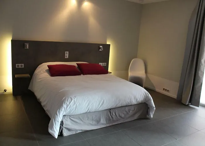 La Couture Du Charme Bed & Breakfast 3*